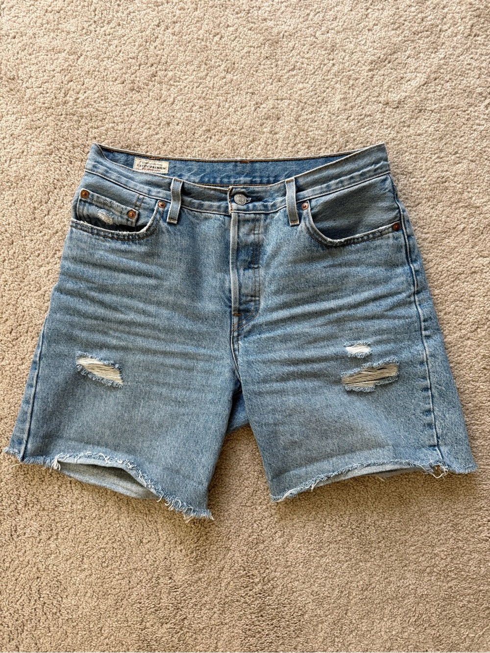 Levi 501 Mid Thigh Shorts